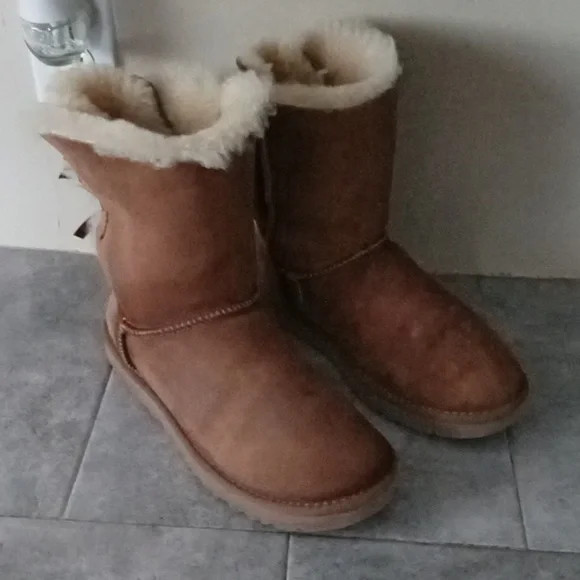 UGG boots saiz 8 women - Picture 2 of 6